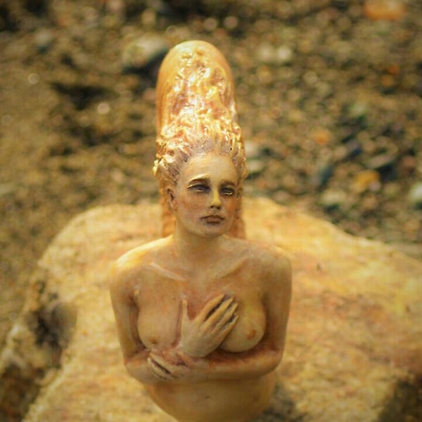 Kvinna Forntida Ande Mini Staty
