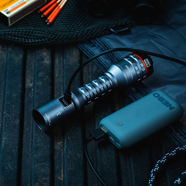 NEBO Davinci&#x2122; 800L Rechargeable Handheld Flashlight 800lm