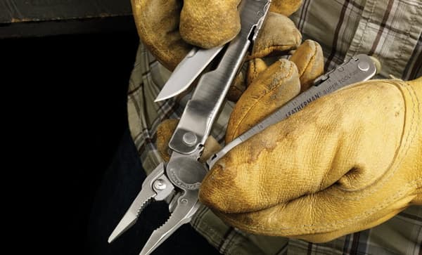 Leatherman Super Tool 300 Musta - vakiohuutava