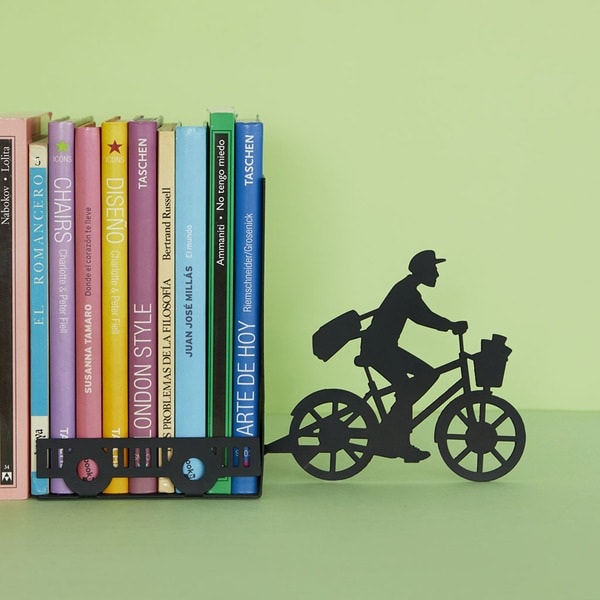 Balvi Bookend Postman