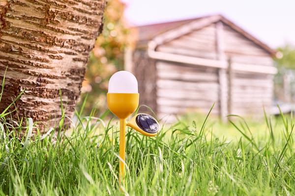 Lexon Design Clover Garden – Solcelledrevet LED-lampe – Gul