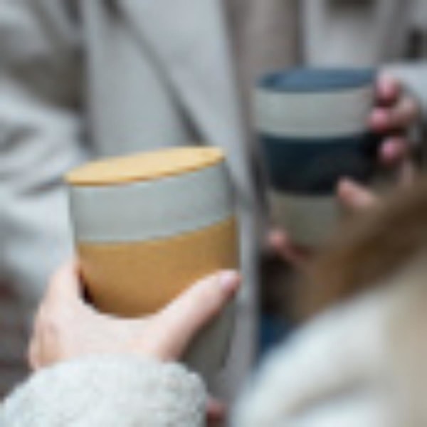 Koziol AROMA TO GO 2.0 Koralli Eristetty Mukki 400ml