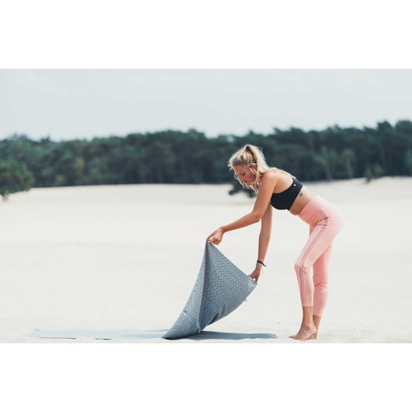 Tunturi non-slip Towel 180 x 63 cm