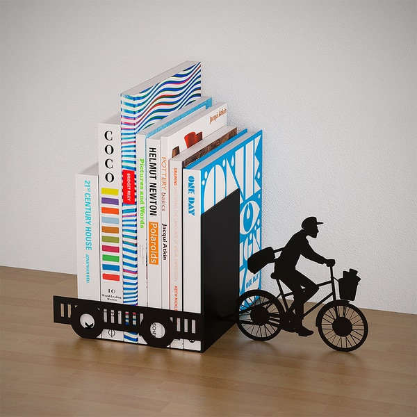 Balvi Bookend Postman