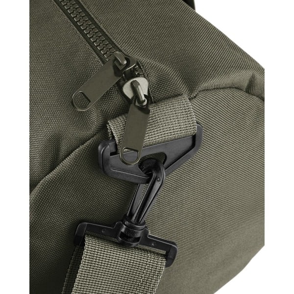 /HH/Bagbase Enkel Varsity Barrel/Duffle Bag (20 liter) - Perfekt militærgrønn/militærgrønn One Size