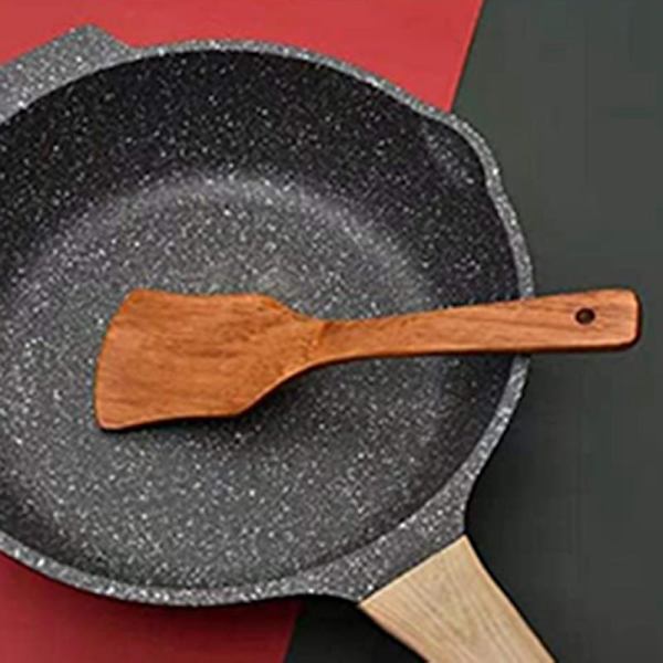 4 stk. kjøkkenredskaper i tre til matlaging, non-stick trespader, skjeer, matlagingsredskaper, holdbare kokker