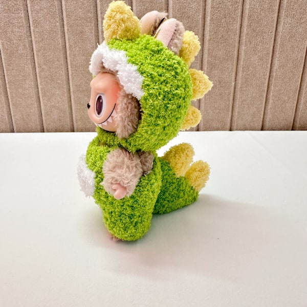 [HH] Labubu Kläder Märkesdesign Kläder Labubu Kläder Väska Skor Utsmyckning Dekorationer Förklädnad Handmade green dinosaur