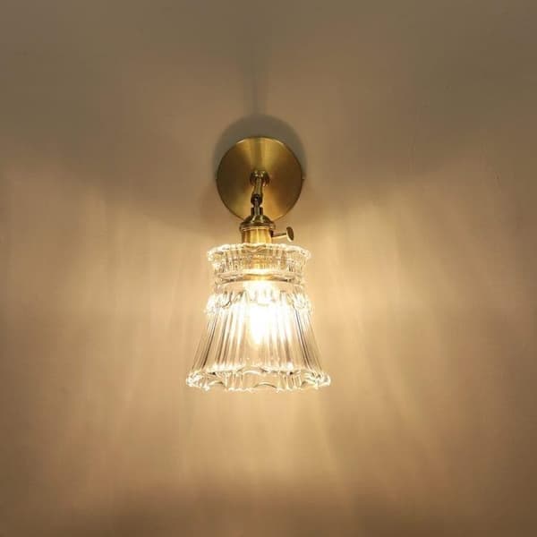 Bomclap Vägglampa i mässing & glas – Modern väggbelysning för vardagsrum, sovrum, matsal