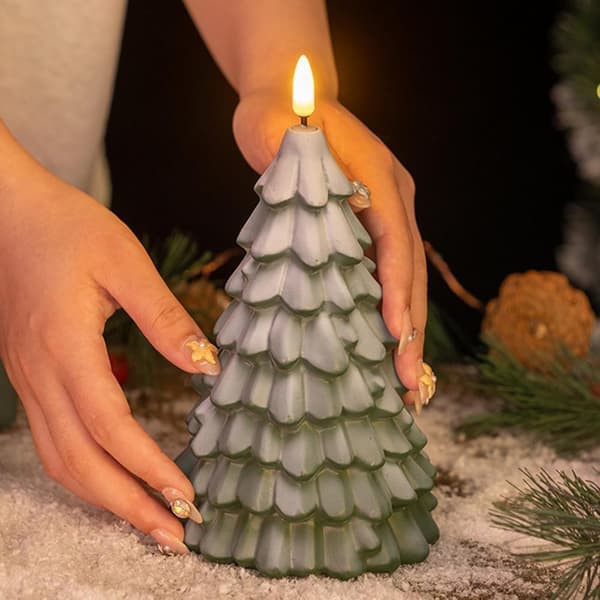 Christmas Tree Lights - LED Flameless Candles with Flickering Effect - Green - 4-pack