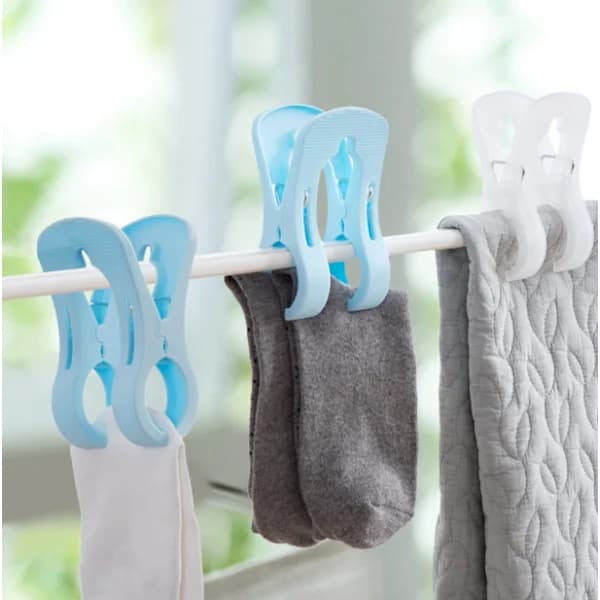 Grått sett med 4 multifunksjonelle tykke klesklyper i plast