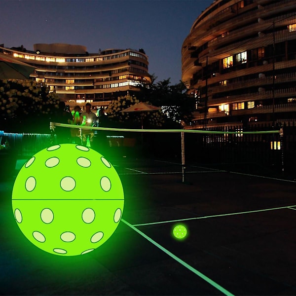 Glow In The Dark Pickleball Bollar: LED Light Up Pickleball Boll, USAPA Standard Outdoor 40 Hål PickleBollar med Grönt Ljus 4 Pack LED Light Up Pick