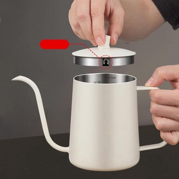 Hældekande med svanehals, rustfrit stål med lang smal tud og låg til kaffe- og tebrygning, creme, 600 ml