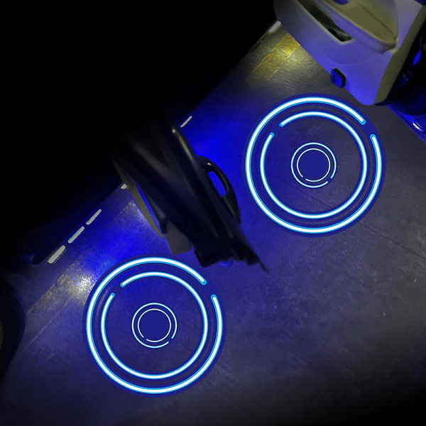 LED-dørsensorvelkomstlys for bil, projeksjonsnattatmosfære, dekorativt spotlight, induksjonssvitsj (2 stk.)