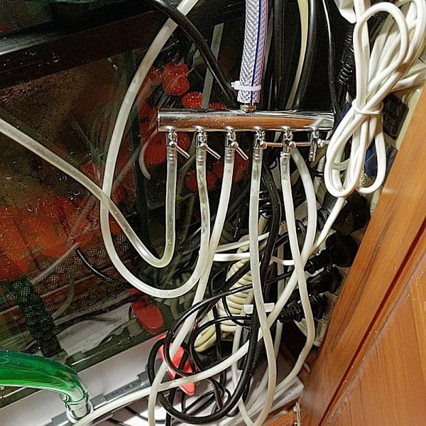 Akvaarion ilmanjakaja, kalasäiliön ilmanohjausventtiili, happijakaja, kalasäiliön ilmapumpun liitäntä