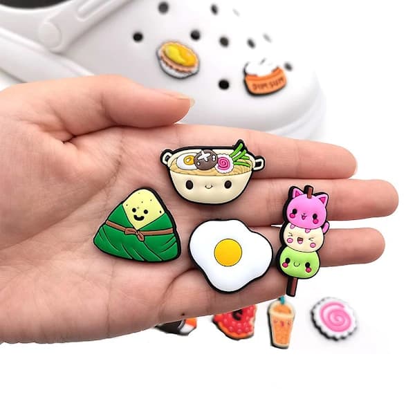 HA-50 stk Mat Sko Charms For Crocs Tresko Dekorasjon For Barn Gutter Jenter