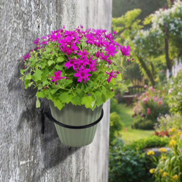 Metall väggfäste för växtkrukor - för utomhusbruk, växter