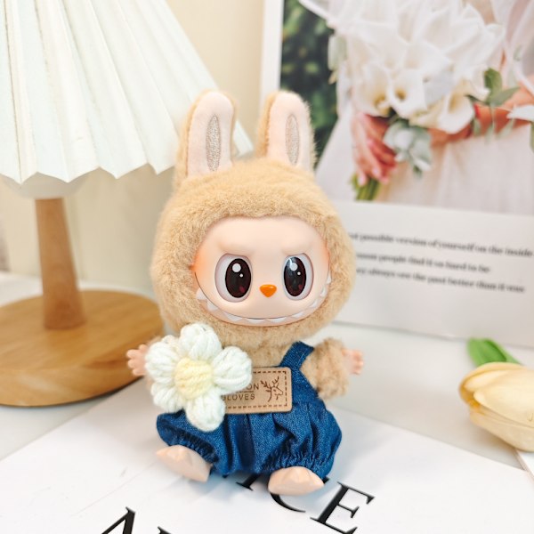 [HH] Söt Labubu Hänge Klädbyte Blind Box Dockkläder Trendiga Kläder Klä upp Dockor Spel Grossist 5cm*5cm overalls with flower
