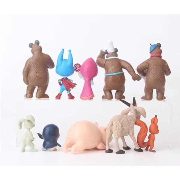10 kpl Masha ja karhu -hahmoja (3-7 cm)