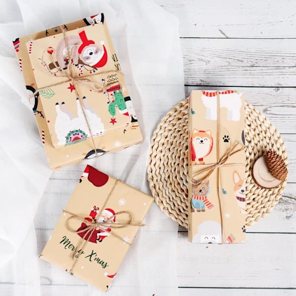 20-pack julpapper, kraftpapper - snöflingor, bilar och julgranar, ränder och God Jul-