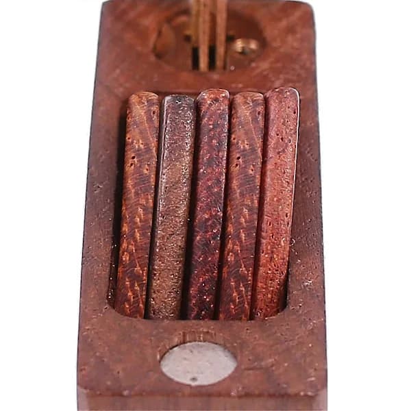 Akustiska gitarrplektrum med förvaringslåda, träbas, ukulele, musikinstrumenttillbehör med gitarrplektrum