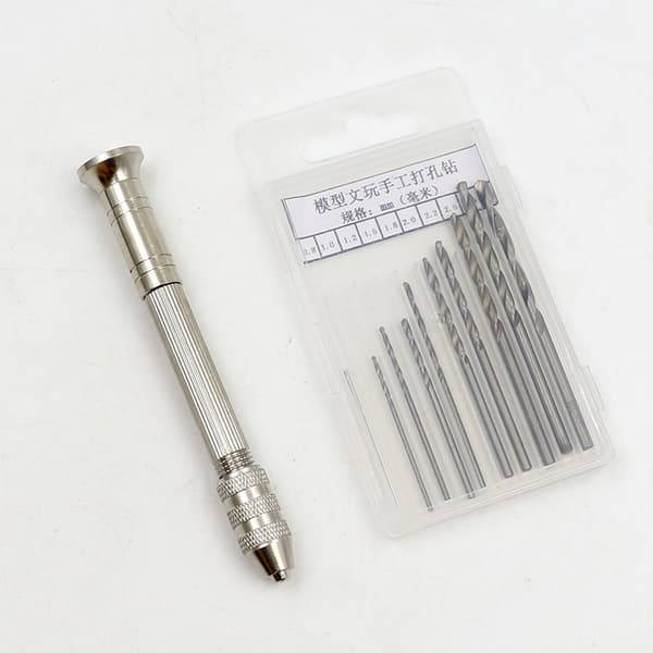 Mini håndbor med 10 mikro spiralbor for actionfigurer