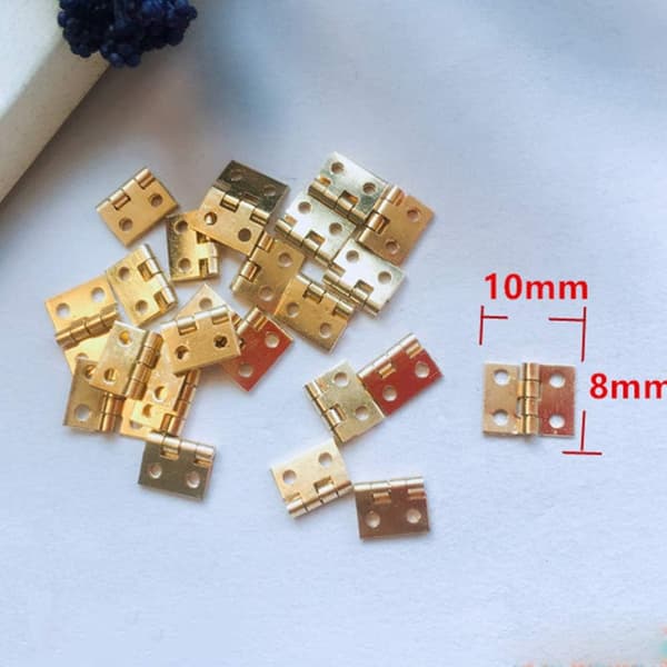 50 Mini Messinghængsler til Smykkeskrin Små Hængsler til Træskabe og Møbler (10*8mm)