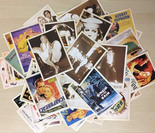 64 keräiltävää vintage-postikorttia