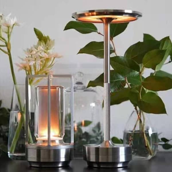Trådløs bordlampe - dimbar, vanntett, metall, USB oppladbar (gull)
