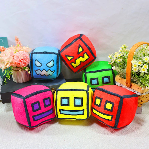 Geometry Dash Pehmo 12cm Geometry Sprint -pelipehmolelu Tyyny Keltainen Gradienttiversio