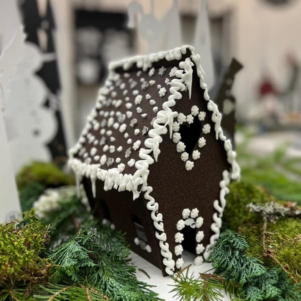 Pepparkakshus - återanvändbart Älska plåt Brown