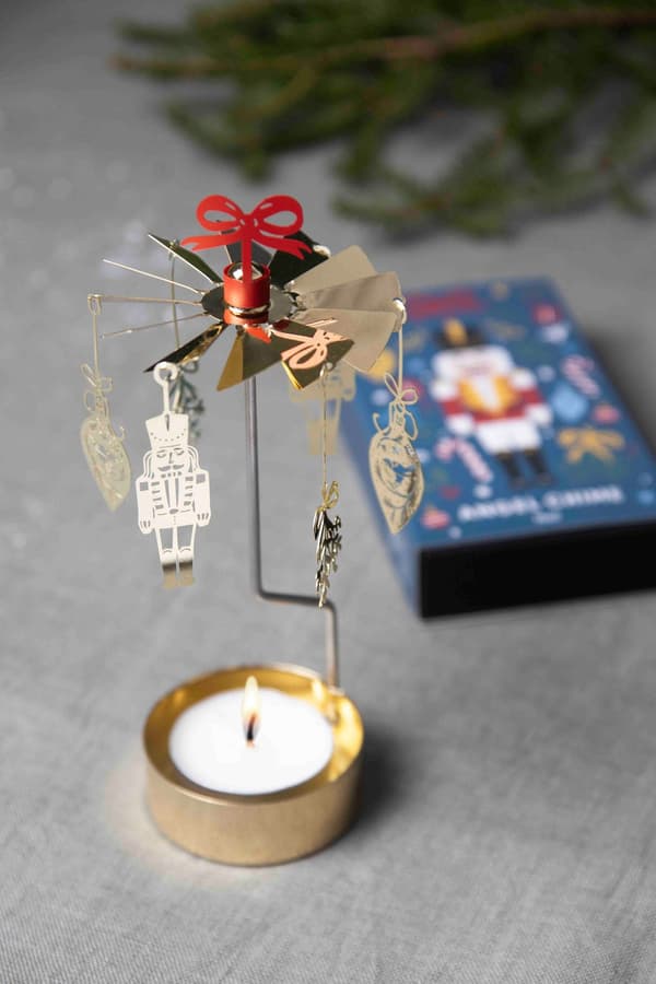 Änglaspel Noël - Jul m Nötknäppare Guld Pluto Gold