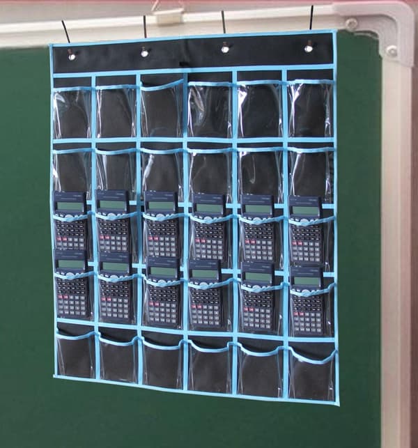 30 Klare Lommer, Kalkulatorholder