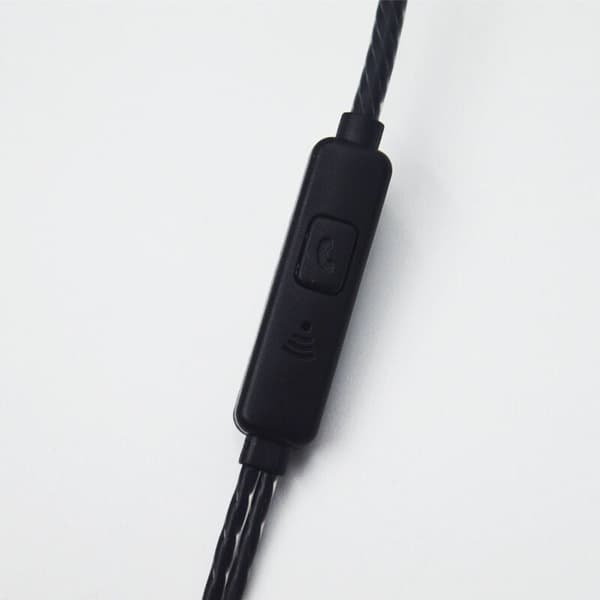 Støjreducerende kompatible in-ear hovedtelefoner: Isolerende øreprophovedtelefoner (sort)