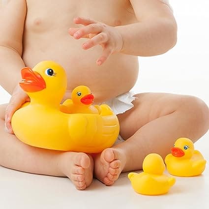 Badeandfamilie – 4 gule flydende ænder til babyer – pædagogisk badelegetøj