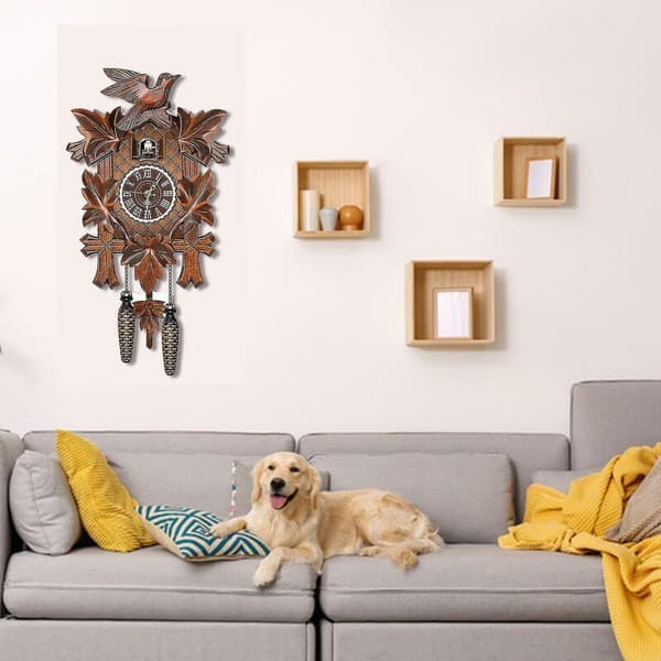 Väggklocka i MDF-trä – Längd 26 cm x Bredd 6 cm x Höjd 14 cm – Traditionell Schwarzwald-design
