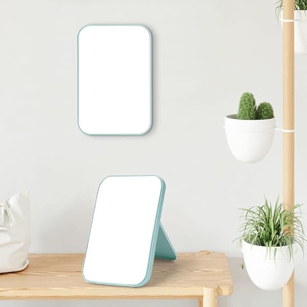 Ultra-HD Sminkspegel — 20 x 13,5 cm — Vikbar Stativdesign — Bärbar Bordsspegel — Resevänlig — Ultratunn & Hållbar — Blå