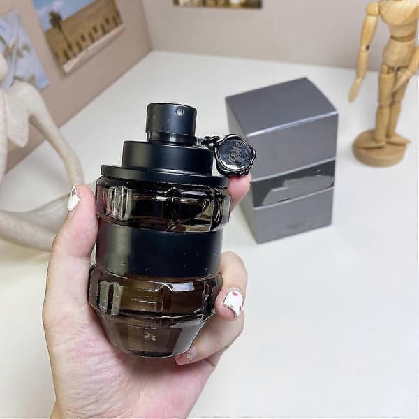 Viktor & Rolf Spicebomb Eau de Toilette Night Vision, Cologne för män, 100 ml9 Red red