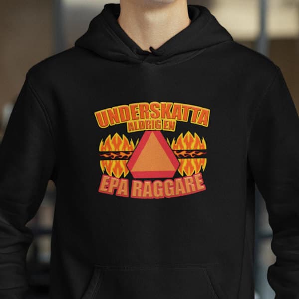 Undervurder aldrig en episk raggare Fire sort hættetrøje S Small