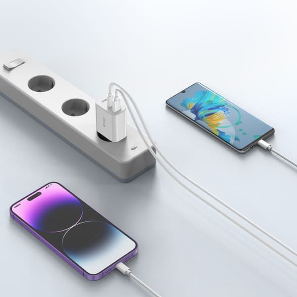 【YD】Tech-Protect 30W PD/QC Wall Charger 2x USB-C 1x USB-A White 150
