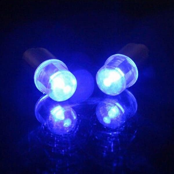 2 stk. ventilhættelys hjuldæklampe med batteri til bil / motorcykel / cykel Blue Light