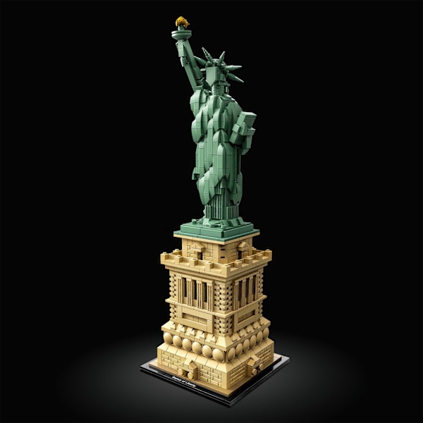 Rakenna amerikkalainen ikoni - LEGO Vapaudenpatsas 1685 osaa New York -setti