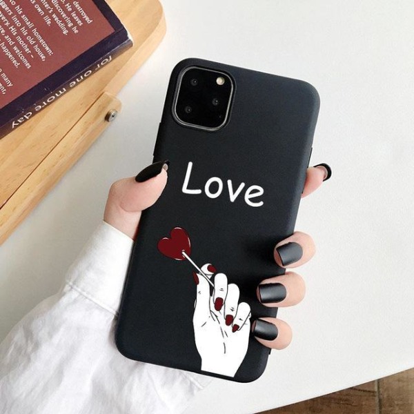 iPhone 12, 12 Pro & Max skala hjerte lollipop stick '' love '' Black one size