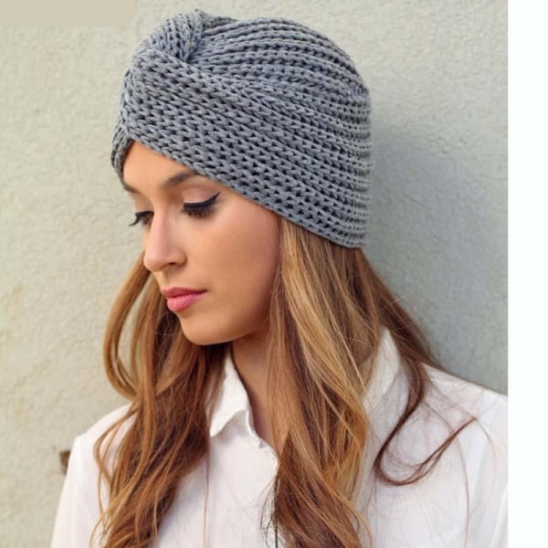 Stickad mössa turban perfekt för vinter höst trend 2022 Grey one size
