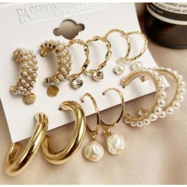 Forår & sommers smukkeste sæt øreringe 6 par i guld og perler Gold one size