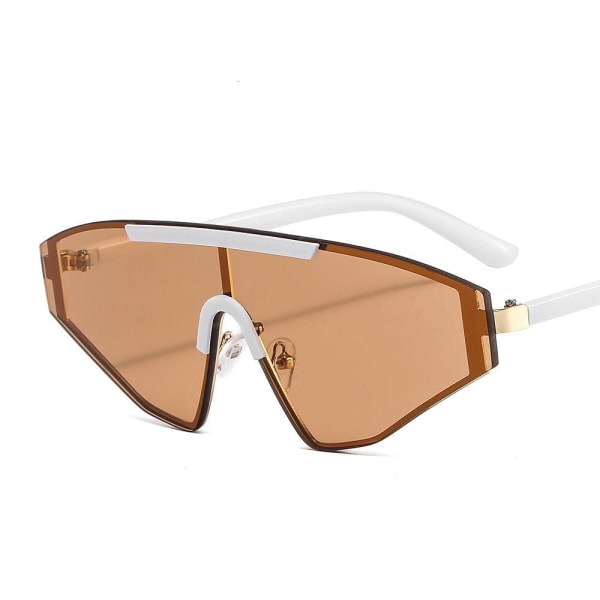 Sporty solbriller med trekantede rammer i flere farver UV400 Beige one size