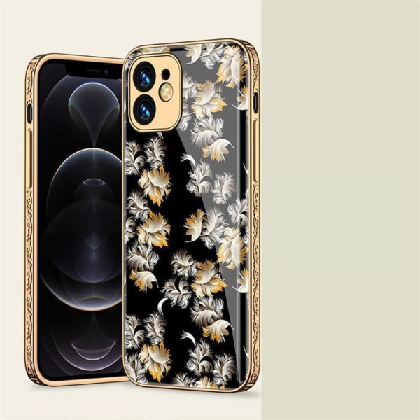 iPhone 12 Pro Max lyxigt glas-skal mönster guld barock fjäder blomma White one size