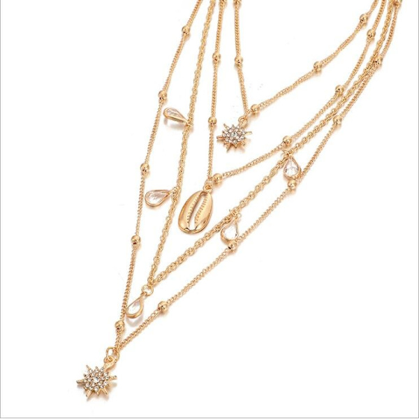Kullattu korusetti kuorilla, tähdillä, kuuilla ja kivillä: ainutlaatuista eleganssia ja charmia Gold one size