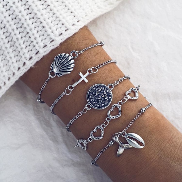 Set á 5 stk silverpläterade armband med snäckor, hjärtan, stenar Silver one size