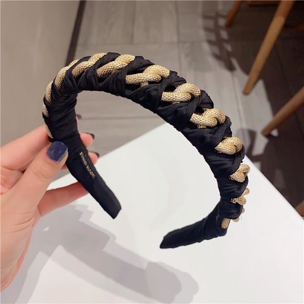 Käsintehty ylellinen tiara, ketju mustalla Black one size