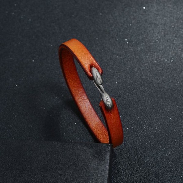 Handgjort minimalistiskt armband i äkta läder i autentisk stil Black one size